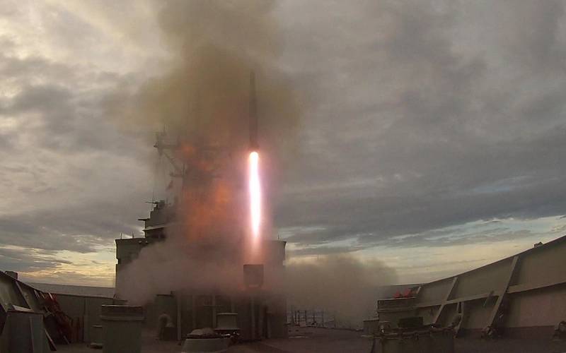 An Evolved Sea Sparrow Missile fires from HMAS Melbourne's MK-41 vertical launcher during training in the East Australian Exercise Area off the New South Wales coast. (Photo: Bonny Gassner)