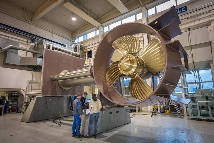 Final assembly and FAT of Brunvoll AR100 Retractable Azimuth Thruster. (Photo: Brunvoll)