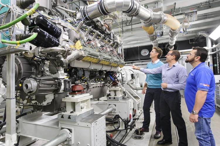 The first two preproduction units of the new mobile MTU gas engine from Rolls-Royce completed performance tests and were accepted by the customer at the beginning of December. In the picture, from left to right: Paul Melles, Managing Director of Rederij Doeksen; Phil Kordic, Sales Manager MTU; and Peter Cottam from shipyard Strategic Marine. (Photo: Rolls-Royce)
