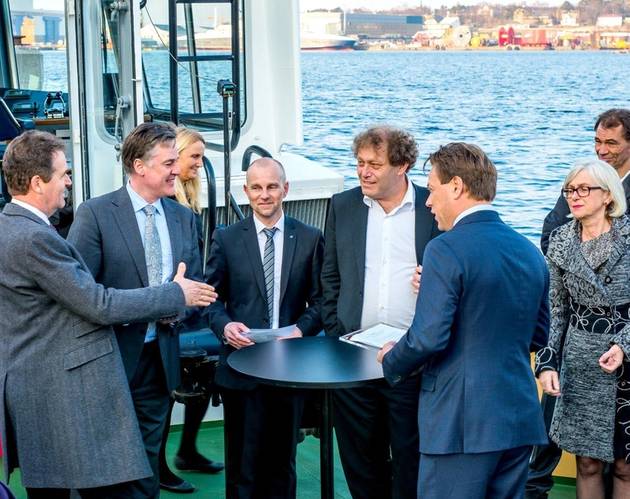 Frank de Lange, Damen Sales Director N/W/S Europe; Remko Hottentot, Regional Sales Manager Norway; Christian Strøm, Manager Institutional Relations; Frederic Hauge; Arnout Damen; Bjørg Tysdal Moe; Sigurd Enge, Advisor Shipping and Marine (Photo: Damen)