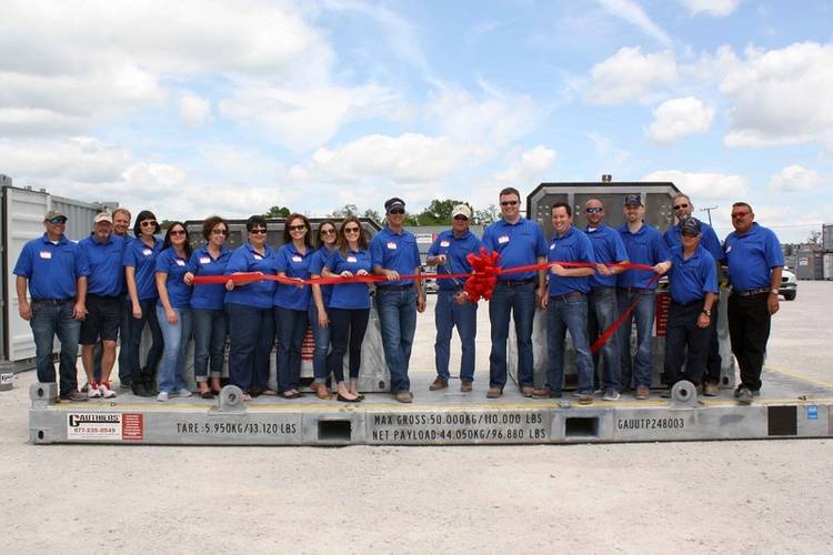 Gauthiers' employees and family cut the ribbon on their new Houma location