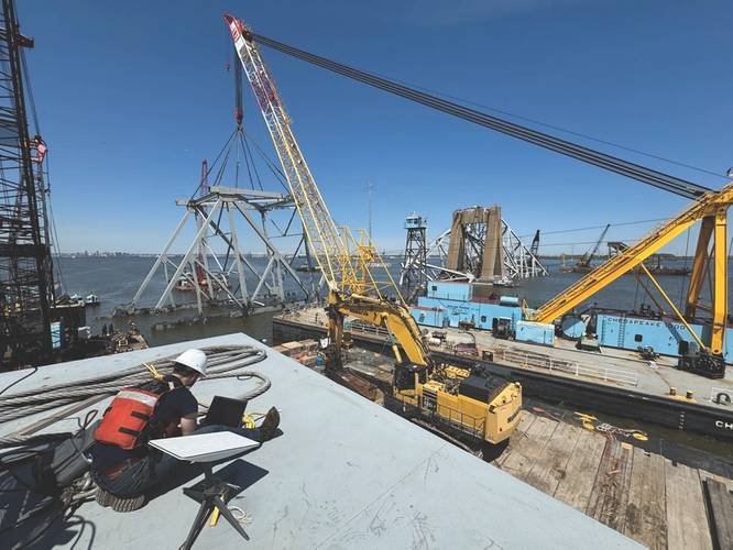 Glosten played a key role in the clean-up of the Baltimore bridge collapse.
Image courtesy Glosten