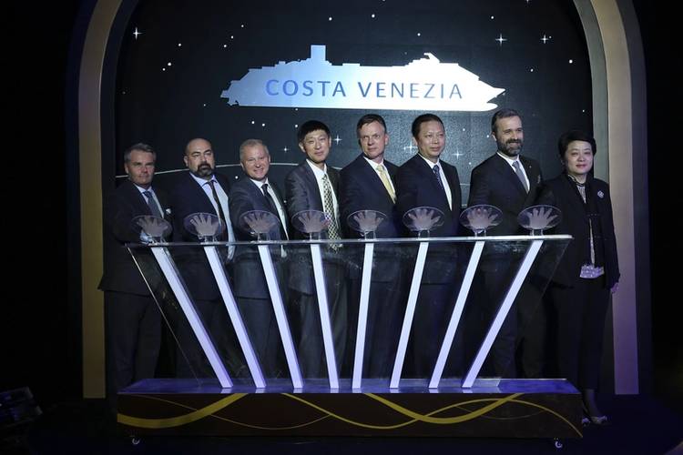 Guests unveil name of new ship, Costa Venezia, at the Coin Cruises New Ship Coin Ceremony (Photo: Costa Cruises)