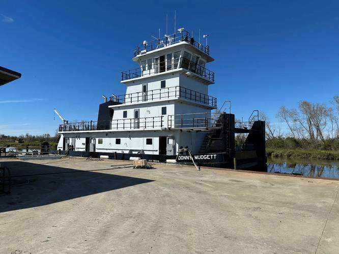 Hines Furlong tug Donny Mudgett.
Image source Laborde Products
