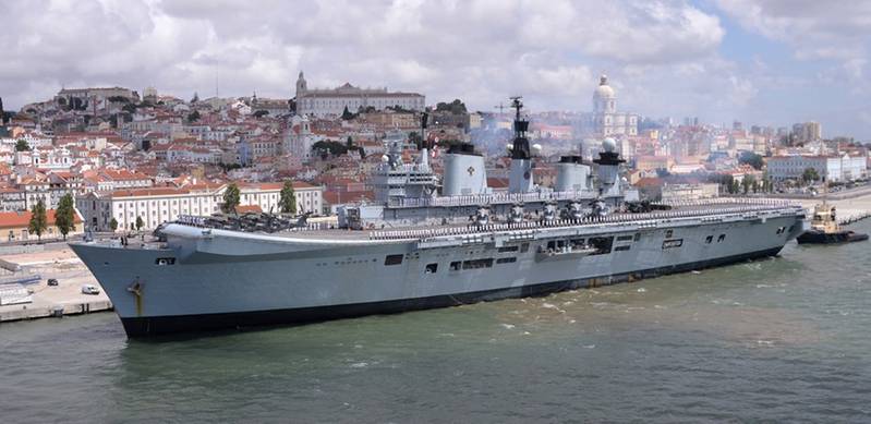 HMS Illustrious (Photo: U.K. Royal Navy)