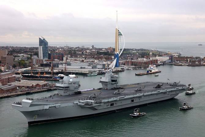 HMS Queen Elizabeth (Photo: Royal Navy)