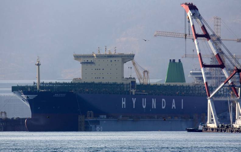 Hyundai Drive under construction at Daewoo Shipyard in Okpo, Korea. The second vessel in a series of four, she will be delivered in May 2014