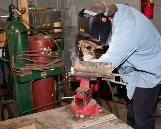 Ingalls conducts an 11-week pre-employment welding program at Bishop State’s Carver Campus in Mobile, Ala. Students in the programs are guaranteed positions at Ingalls if they complete their training and meet all other conditions of employment. Photo courtesy of Bishop State Community College