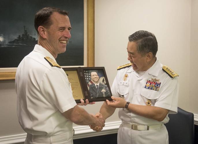 Jung is in the U.S. for a week-long trip to hold talks with top U.S. Navy officials in Hawaii, San Diego and Washington. In addition to Richardson, he met with Secretary of the Navy Ray Mabus, Commander U.S. Pacific Fleet, Adm. Scott Swift, Commander Naval Surface Forces Pacific, Vice Adm. Tom Rowden. (U.S. Navy photo by Elliott Fabrizio)