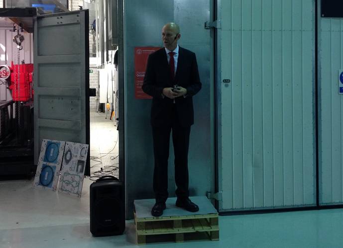 Poul Knudsgaard, Vice President at MAN Diesel & Turbo, addresses guests at the company’s updated test center in Frederikshavn, Denmark (Photo: Eric Haun)