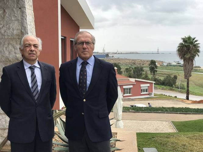 Left to right: Luis Cruz, Sapec Parques Industriais General Manager, and Fernando Fernandes, Sapec Group Director for Real Estate, in Setubal Port (Photo: Blue Atlantic)
