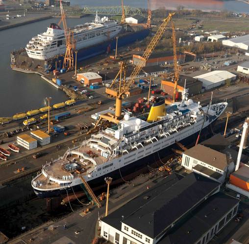 Lloyd Werft in Bremerhaven had full docks earlier in the year.