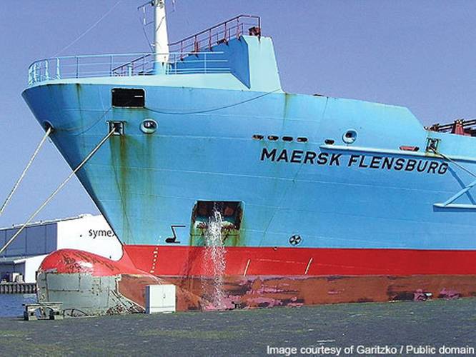 Maersk Flensburg ballasting water. (Source: Maersk Maritime Technology / Public Domain)