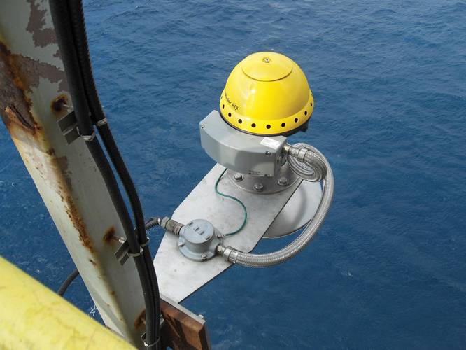 Measurement of wave height from FPSO using air gap sensor.