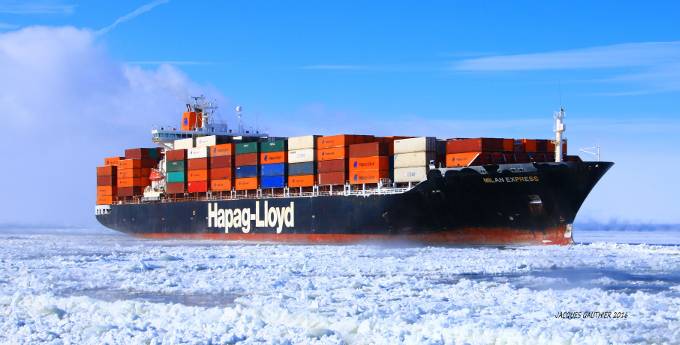 The Milan Express (2,486 TEU) is optimally equipped to sail under arctic conditions. (Photo: Jacques Gauthier)