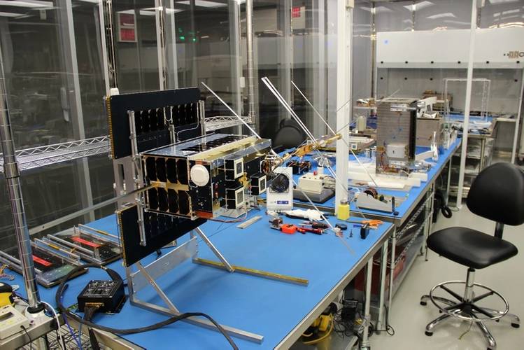 NORsat-2 in the SFL clean room with VDE Yagi antenna deployed. (Photo: Space Flight Laboratory)