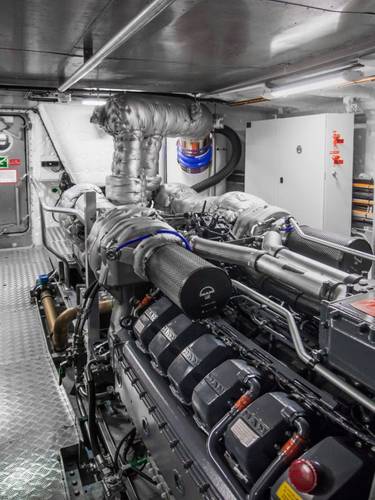 Now available from MAN Engines: 12-cylinder engines for IMO Tier III featuring the modular exhaust gas aftertreatment system and spanning a power range from 551 to 1,213 kW.
