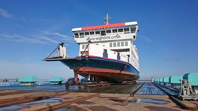 A new partnership between Burgess Marine and MMD Shipping Services Ltd, part of Portsmouth City Council, launched at Portsmouth Commercial Port with emergency work for Wightlink. (Photo: Burgess Marine Ltd.)