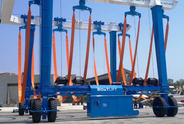 Photo: Boat Lift