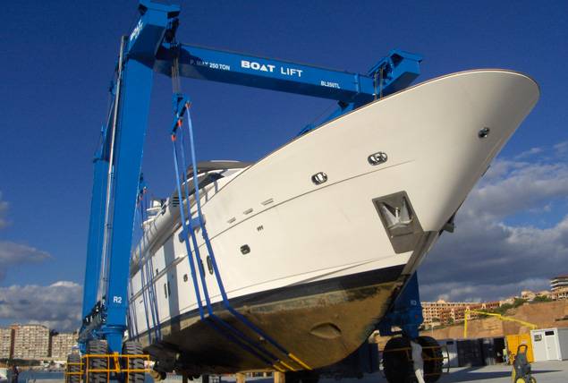 Photo: Boat Lift