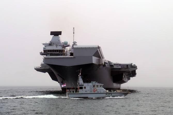 (Photo: U.K. Royal Navy)