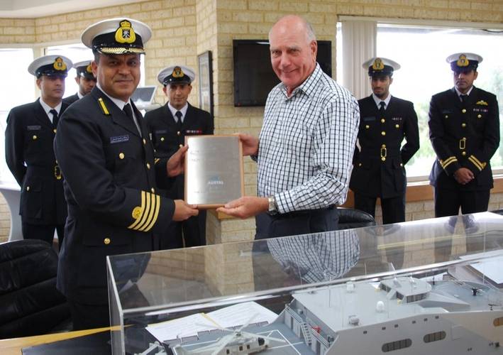 Presentation of the Builders Plaque for the 72m High Speed Support Vessel (HSSV) RNOV AL MUBSHIR (S11). (Photo: Austal)