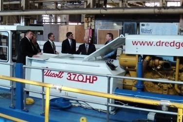 Left to Right: Ellicott CFO Joe Wendel, Exec. Assistant Myrna LaBarre, Rohr-Idreco Managing Director Heiko Osterchrist, Treasury Secretary Jack Lew, Senator Ben Cardin, and Ellicott GM Craig Murdock on an Ellicott 370 dredge (Photo courtesy of Ellicott Dredges)