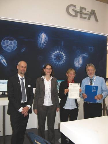 From left to right: Tilo Pfützke (GEA), Sabine Reuland (BSH), Birte Clason (GEA) and Ralf Dieter Preuß (BSH).