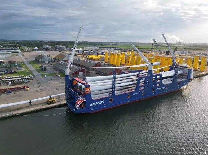 Rotra Futura (Credit: deugro)