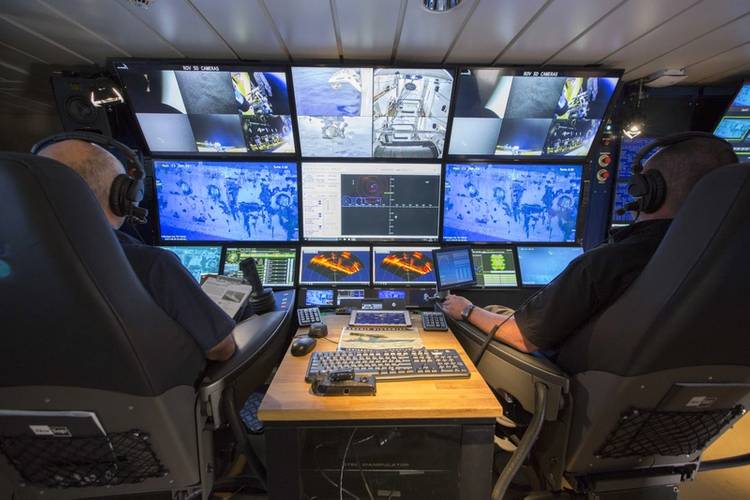 ROV pilots aboard RV Petrel. Greensea’s OPENSEA enabled the use of synchronized pilot and co-pilot chairs. (Photo courtesy of Paul G. Allen)