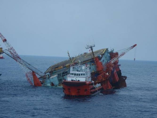 Salvage Operation: Photo courtesy of T&T Salvage