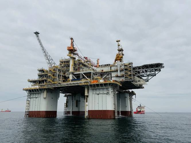 Scarborough FPU floatover operation (Credit Woodside Energy)