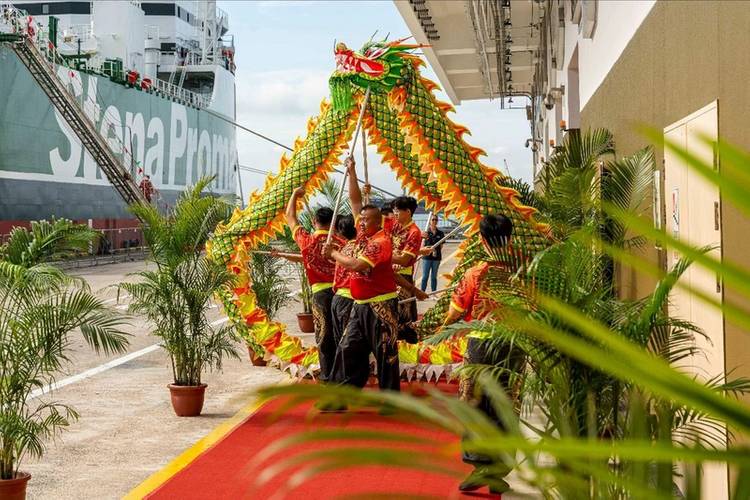 Stena Prosperous naming ceremony, Marina Bay Cruise Terminal, Singapore .
Image courtesy Proman Stena Bulk