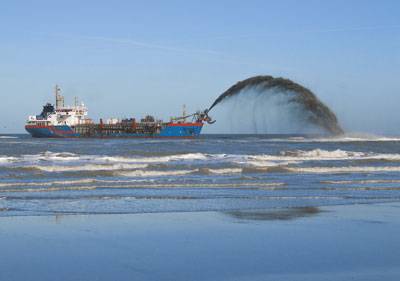 The Pipeman of a dredging vessel uses KVM to move sand