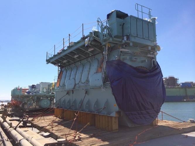 The world’s first dual-fuel slow-speed engine arrived at General Dynamics’ NASSCO Shipyard (Photo: TOTE)