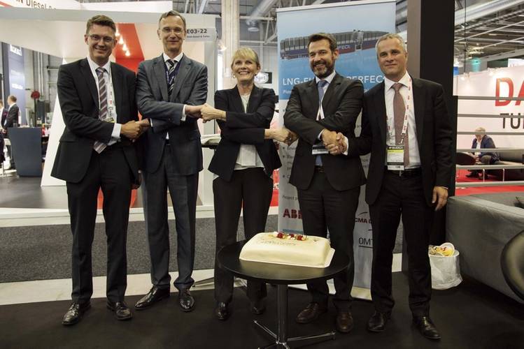 From L to R: Thomas Eefsen, Chief Commercial Officer, OMT; Pierre Sames, Group Technology and Research Director, DNV GL; Barbara Stanley, Vice President Power Generation, Caterpillar Solar Turbines; Julien Bec, Vice President LNG as Fuel GTT; Juha Koskela, Managing Director ABB Marine & Ports (Photo: DNV GL)