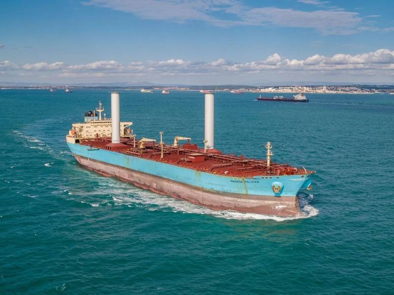 A cargo vessel with Flettner rotors – a