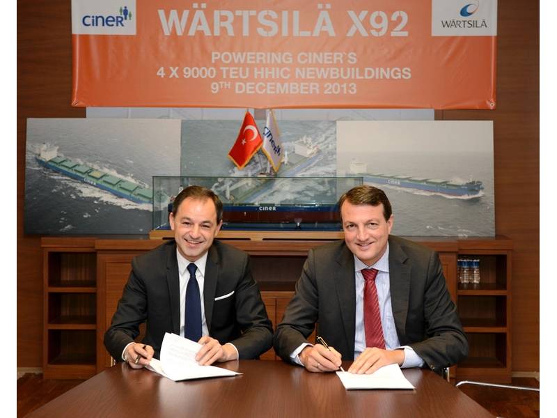 Contract signatures: Photo Wärtsilä