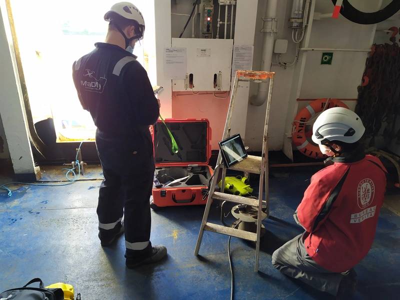 MaDfly and BV surveyors carry out system