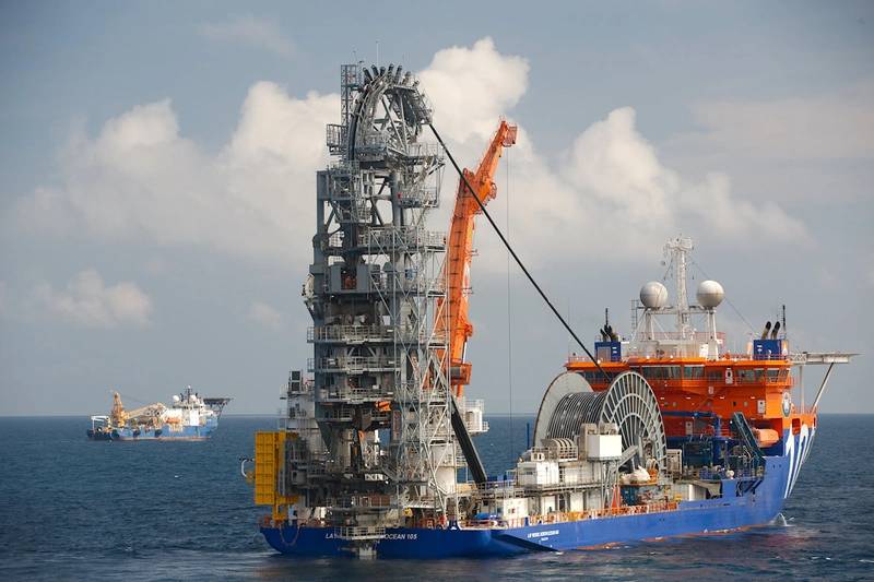 McDermott’s Lay Vessel North Ocean 105
